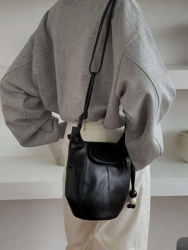 LEATHER BUCKET BAG