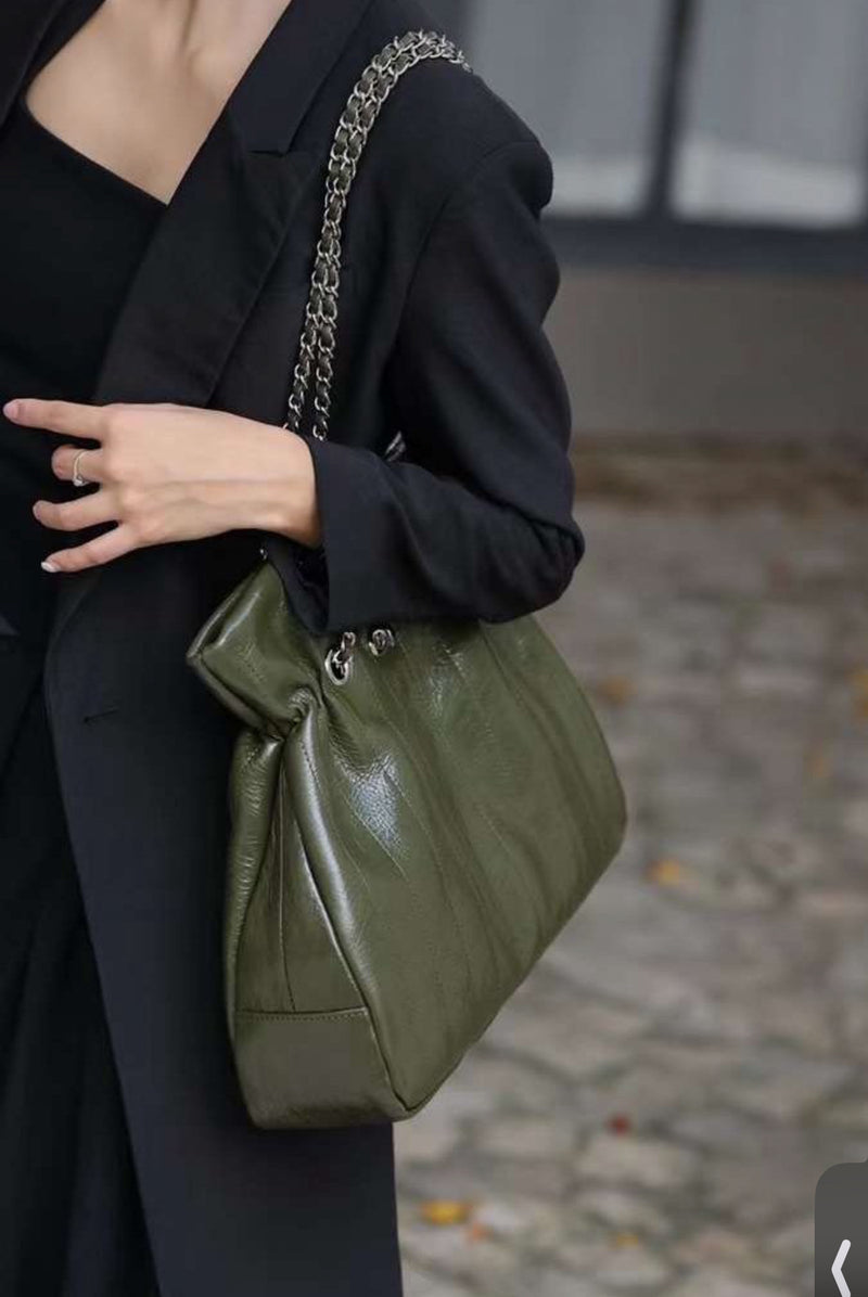 OBLIQUE CHAIN BAG