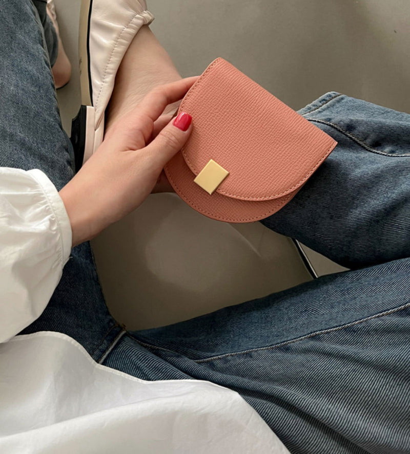 HALF MOON CROSSBODY WALLET