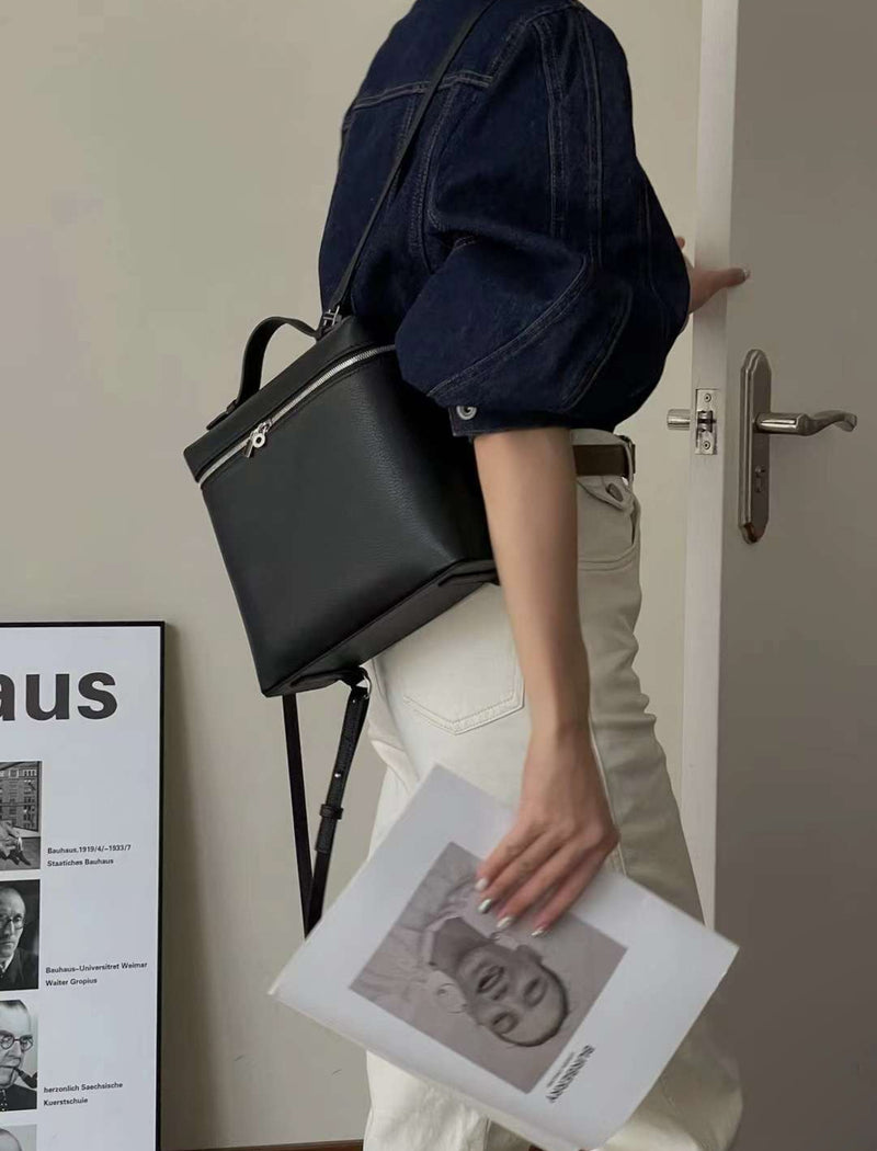 MODERN SQUARE BACKPACK