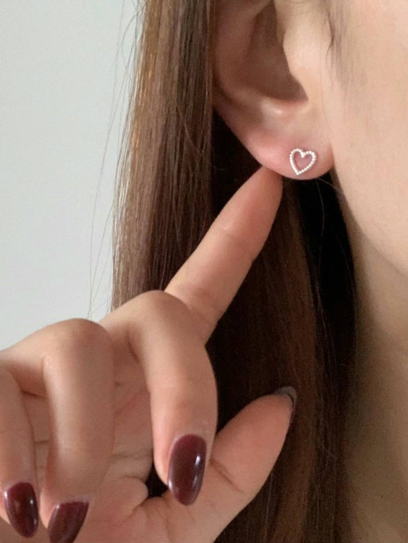 DOT HEART EARRINGS