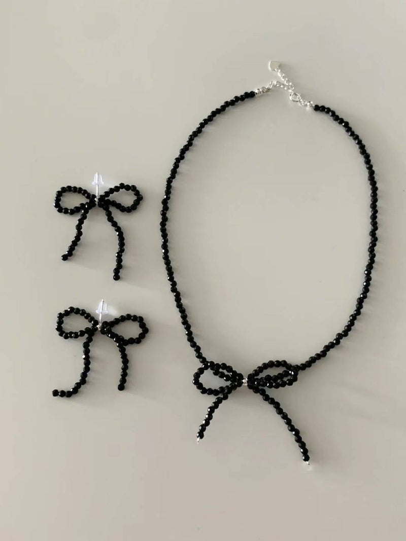 STARE RIBBON NECKLACE