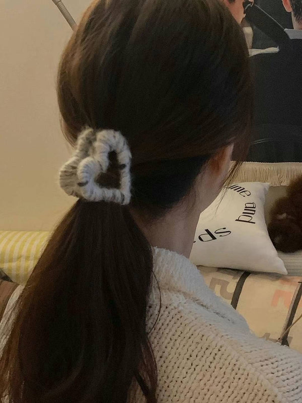 WARM HEART HAIR CLIP