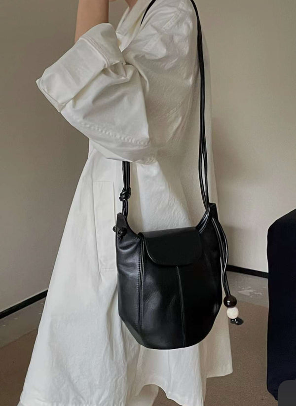 LEATHER BUCKET BAG