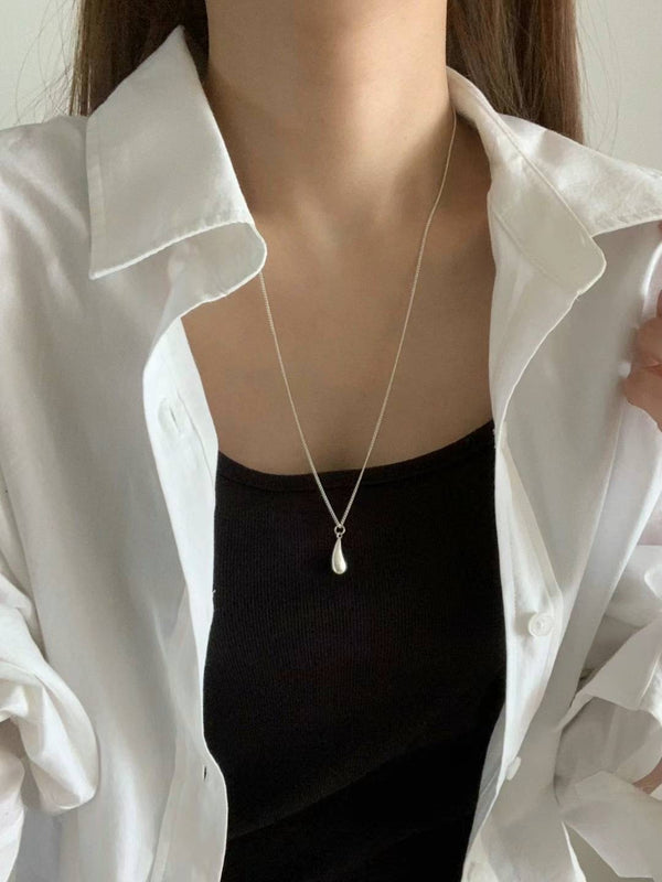 BOLD DROP LONG NECKLACE