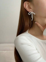 STARE RIBBON EARRINGS