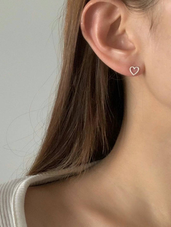 DOT HEART EARRINGS