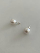 BIG PEARL EARRINGS