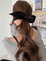 PLEATED RIBBON SCRUNCH