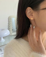 FLAT HEART EARRINGS