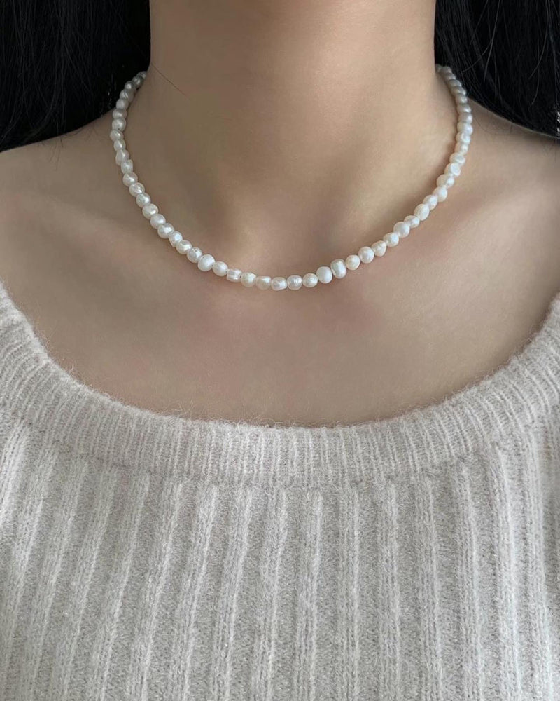 BAROQUE PEARL NECKLACE