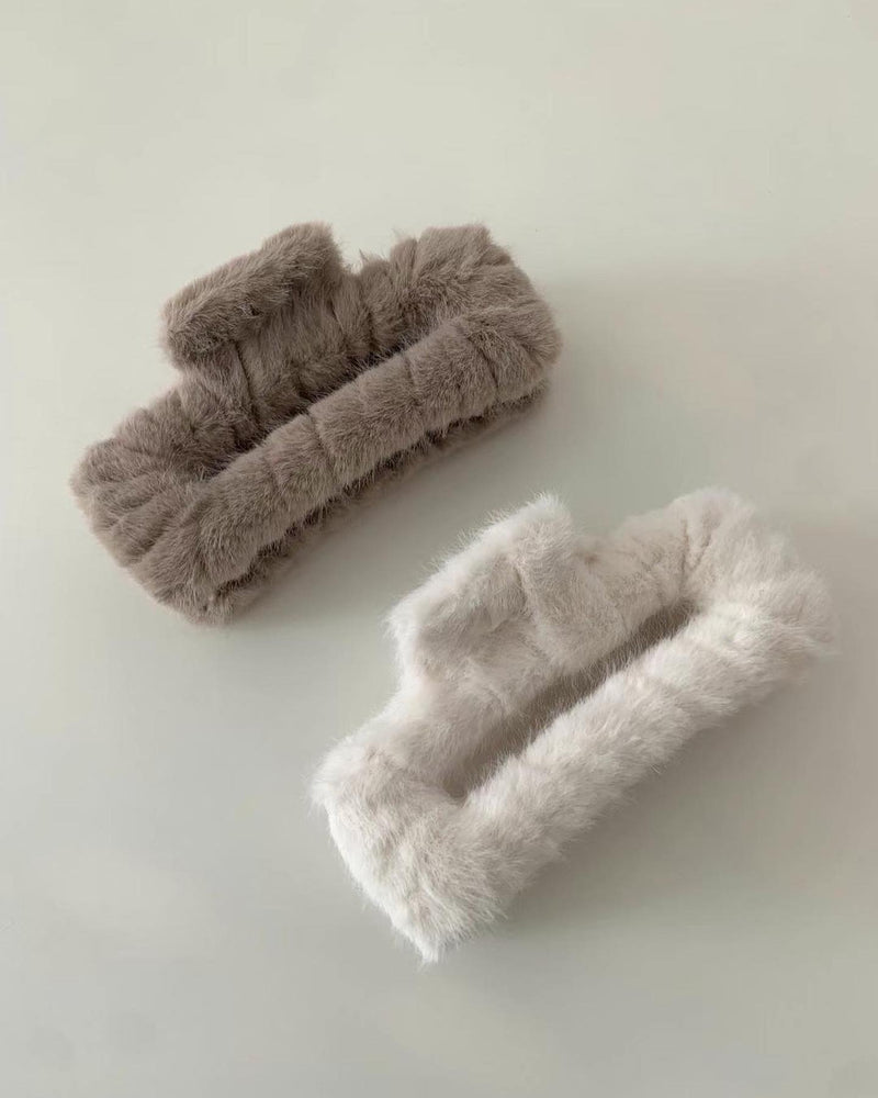 FUR SQUARE HAIR CLIP