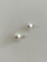 BIG PEARL EARRINGS